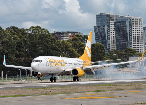 Flybondi comenzó a volar a Ushuaia y recibió su quinto avión